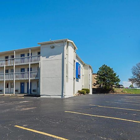 Motel 6-Blue Springs, Mo מראה חיצוני תמונה