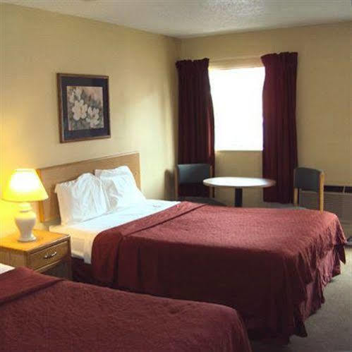 Motel 6-Blue Springs, Mo מראה חיצוני תמונה